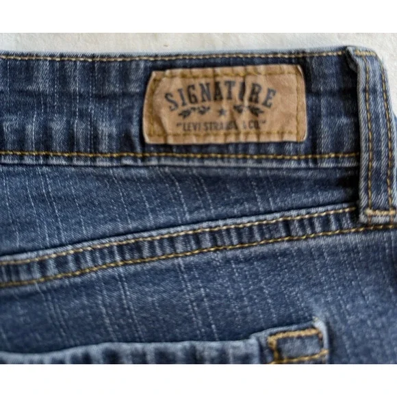 Levi Strauss Signature Mid Rise Straight Jeans Misses 12 Long Dark Wash 0163 - Picture 6 of 12